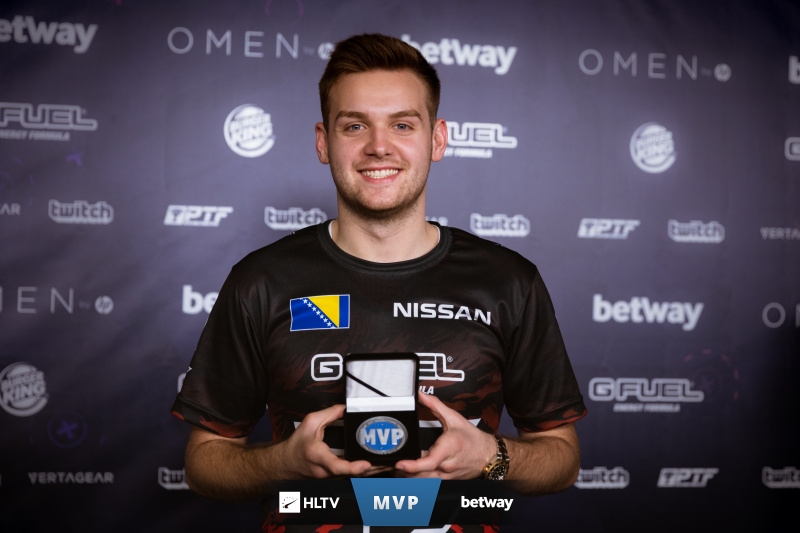 NAVI击败 The MongolZ 晋级2025年Thunderpick世界锦标赛总决赛